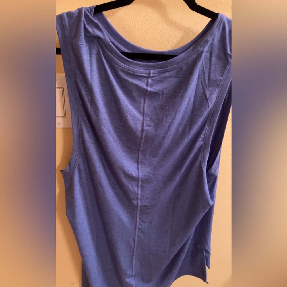 Men’s Nike sleeveless shirt